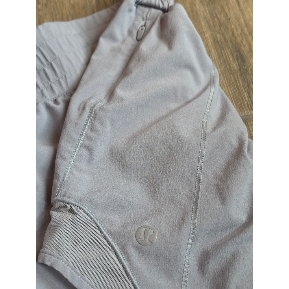 Lululemon Hotty Hot High Rise Shorts 4" Size 2 Gray LW7AYXT Running Training